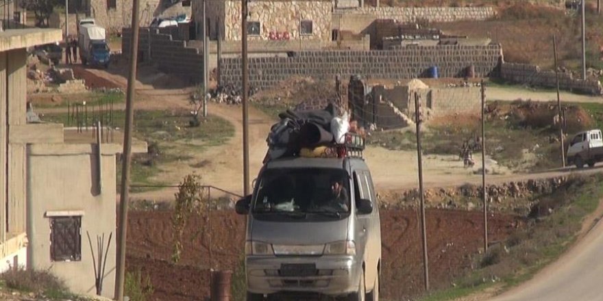 Esed Rejiminin İdlib'e Saldırıları Binlerce Aileyi Göçe Zorladı