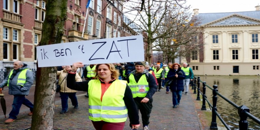 "Sarı Yelekliler"in Protestosu Hollanda'ya Sıçradı