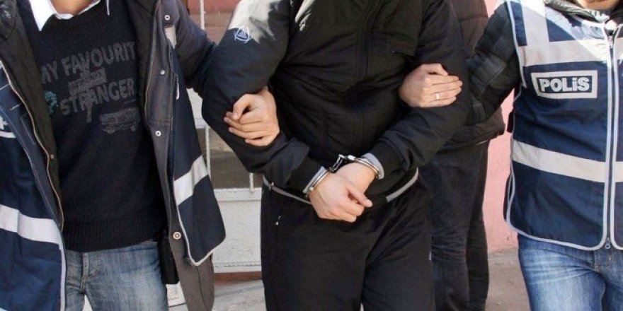 Polislere 'Rüşvet' Gözaltısı