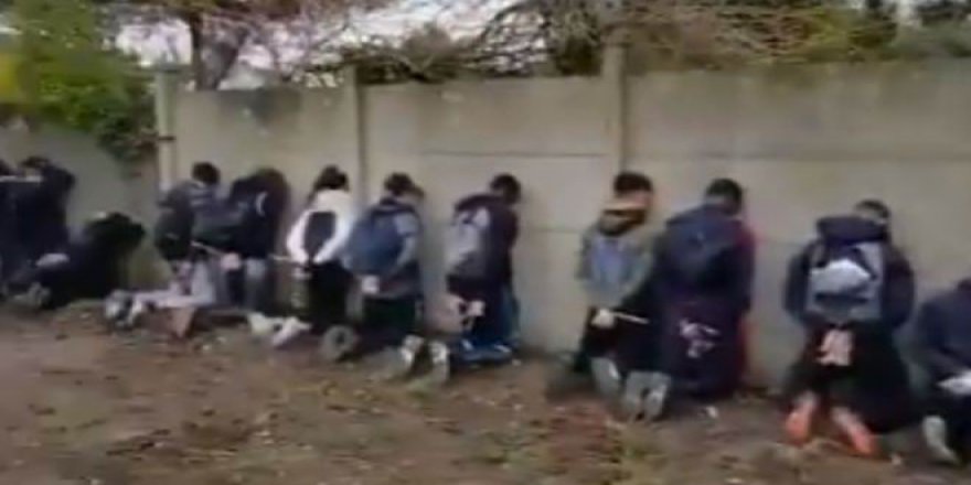 Fransız Polisi Lise Öğrencilerini Diz Çöktürerek Gözaltına Aldı