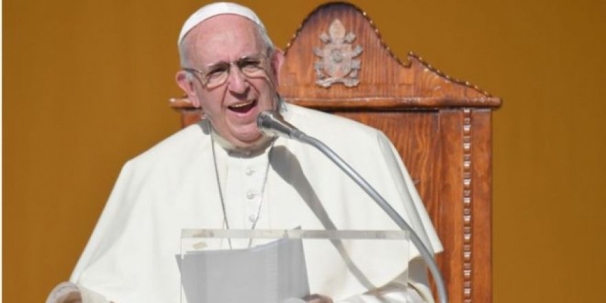Papa'dan Siyasetçilere: Her Şey İçin Mültecileri Suçlamayın