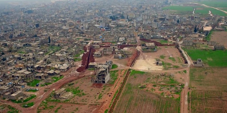 YPG/PKK'nın Kobani’de Kazdığı Çukur ve Tüneller