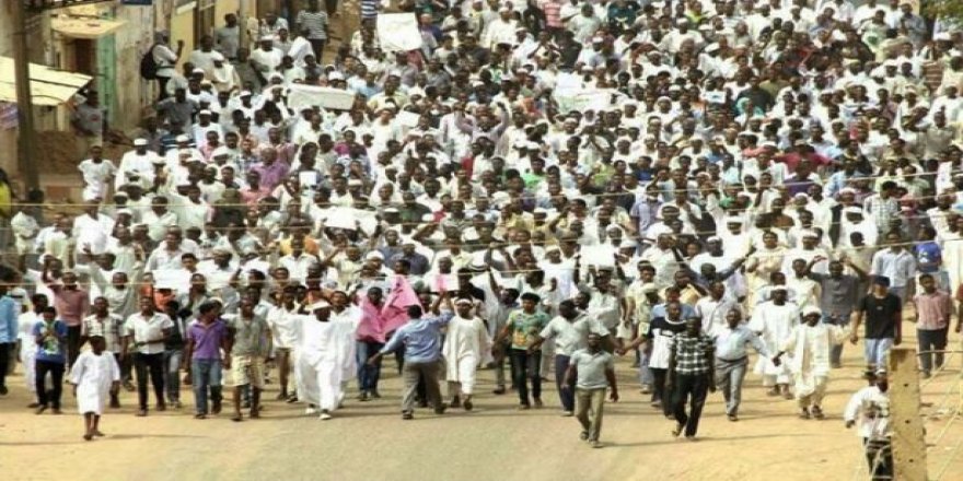 Sudan’daki Gelişmeleri “Dış Parmak”la İzah Etme Kolaycılığı
