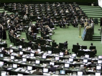 İran Meclisi, Ahmedinejad Hükümetini Oyladı