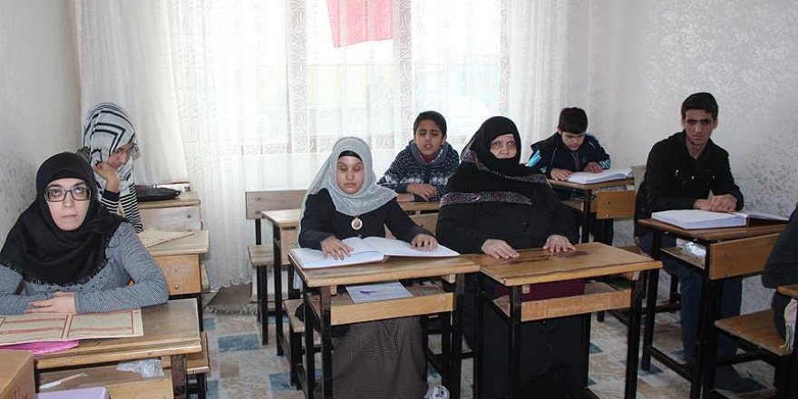 Karanlık Dünyaları Kur'an İle Aydınlanıyor