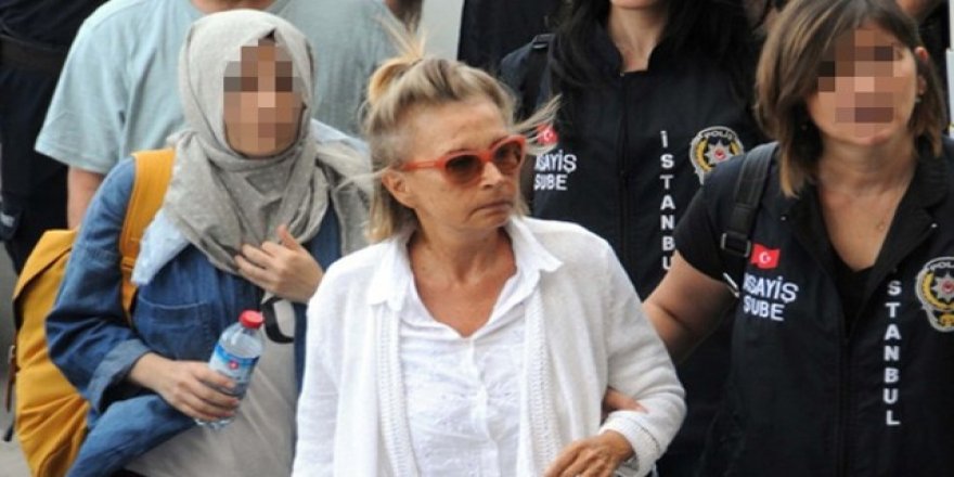 Nazlı Ilıcak, 5 Yıl 10 Ay Hapis Cezasına Çarptırıldı