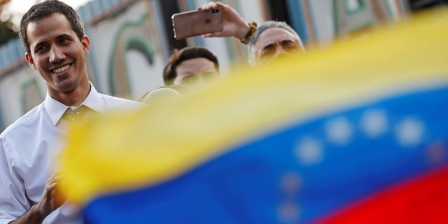 Venezuela’da Maduro’ya Karşı Guaido-ABD Ortak Darbesi
