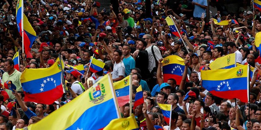 10 Soruda Venezuela Olayları