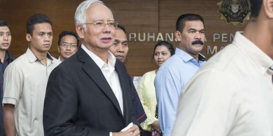 Malezya Eski Başbakanı Necip'e Kara Para Aklama Suçlaması