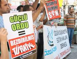 Antalya’da Başörtüsüne Özgürlük Eylemi