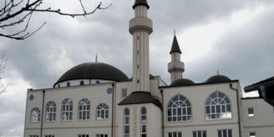Avusturya'da Mahkeme Cami Kapatma Kararını İptal Etti