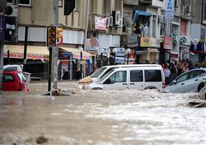 Silivri ve Çatalca'yı Sel Vurdu