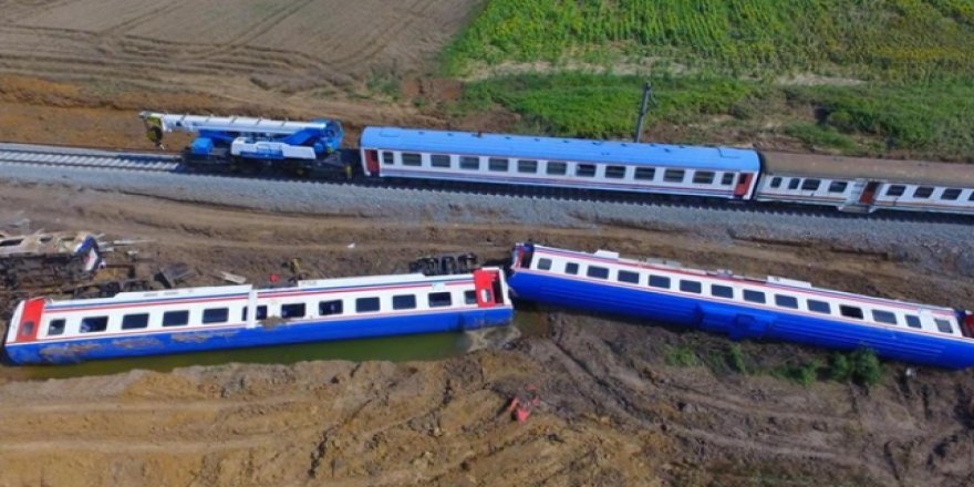 Çorlu Tren Kazasına İlişkin İlk Duruşmada Mahkeme Heyeti Davadan Çekildi