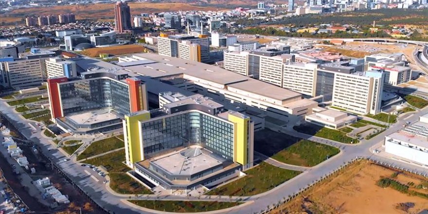 'Avrupa'nın En Büyük Hastanesi' Açılıyor