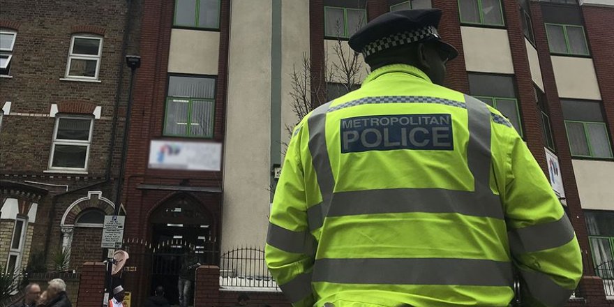 İngiltere'de İslami Eğitim Veren Okula Saldırı