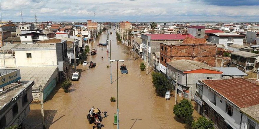 İran'daki Sel Felaketinde Can Kaybı 27'ye Yükseldi
