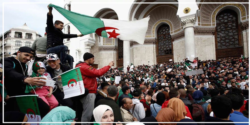 Cezayir Halkı Sadece Buteflika’dan Değil, Çürümüş Sistemden Kurtulma Peşinde!