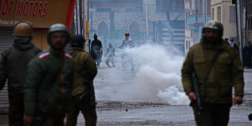 Keşmir'de Çatışma