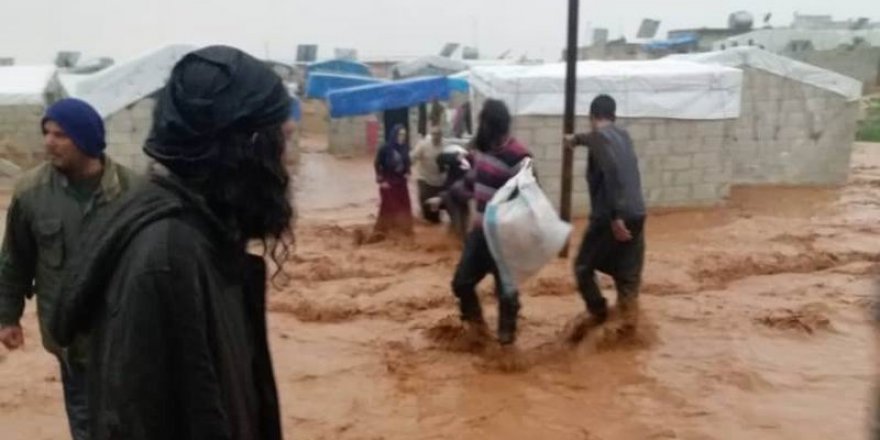 Acil Yardım Çağrısı: Suriye'de Çadır Kamplar Sular Altında