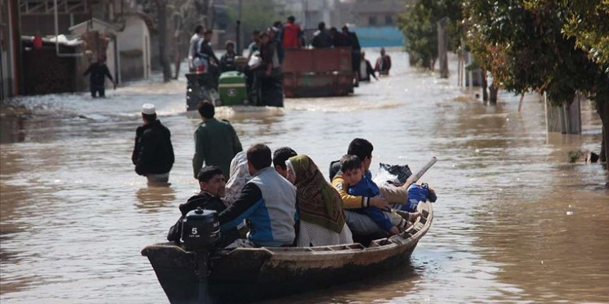 İran'da 23 Eyalet İçin Sel Alarmı Verildi
