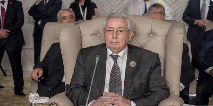 Cezayir'de Abdulkadir Bin Salih Geçici Cumhurbaşkanı Oldu