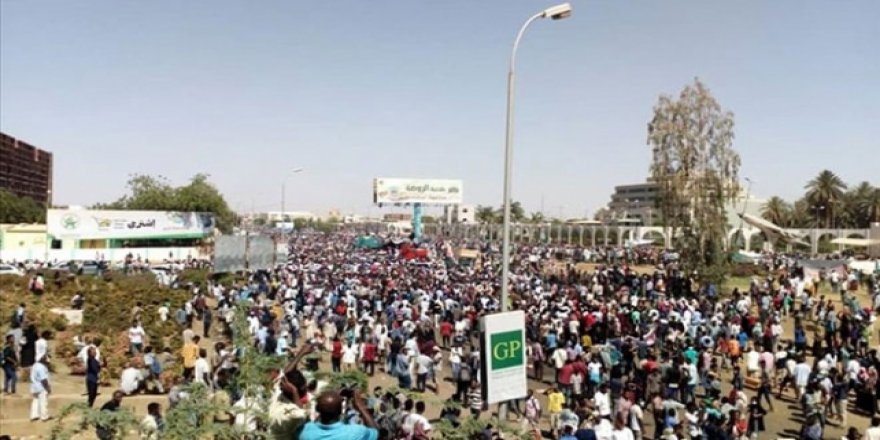 Hartum'daki Gösterilerde 21 Kişi Hayatını Kaybetti