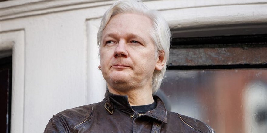 Wikileaks'in Kurucusu Assange Gözaltına Alındı