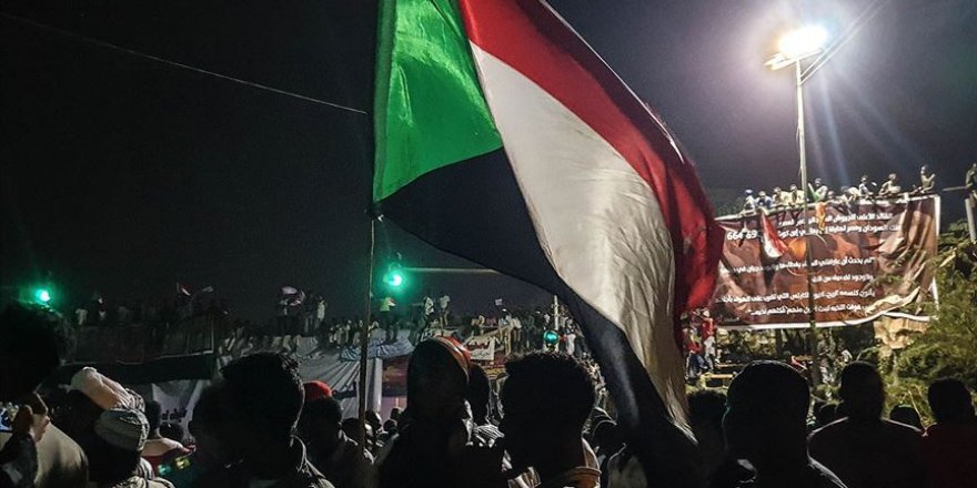 Sudan'da Askeri Geçiş Konseyi'nden 'Sivil Hükümet' Taahhüdü
