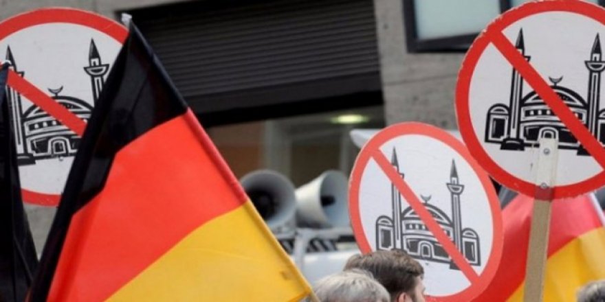 Almanya'da Müslüman Karşıtlığı Basına da Sıçradı