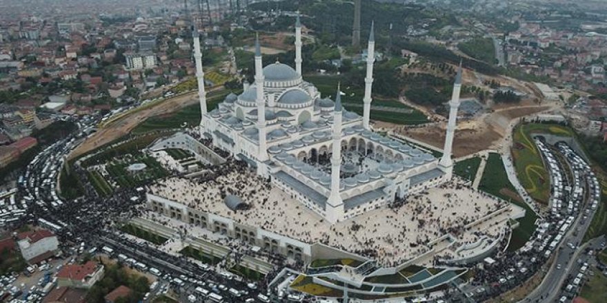 Çamlıca Camii'nde Sabah Namazı Buluşması