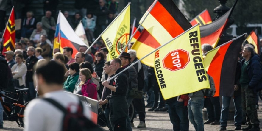 Avrupa'da Aşırı Sağcı Partilerin Yükselişi İspanya İle Devam Ediyor