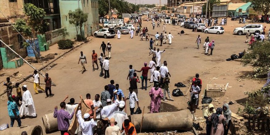 Sudan’da Asker ile Siviller Arasında Arabuluculuk Komitesi Kuruldu