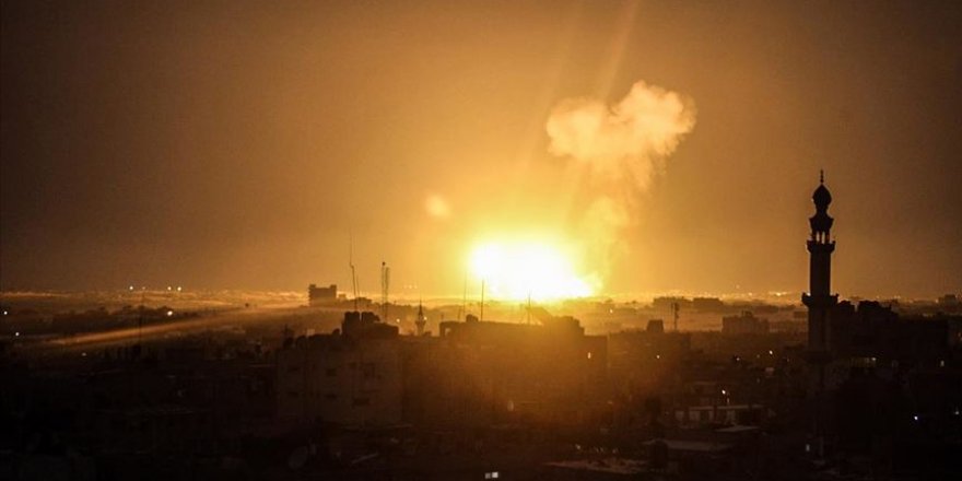 İsrail'den Gazze'ye Hava Saldırısı: 2 Şehit
