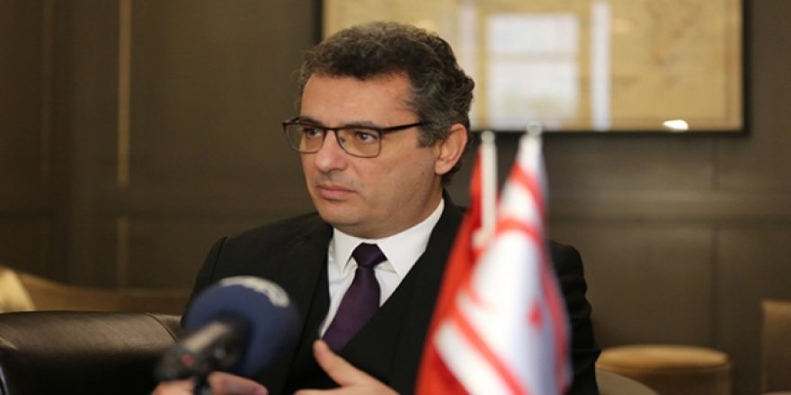 KKTC Başbakanı Hükümetin İstifasını Cumhurbaşkanı Akıncı'ya Sundu