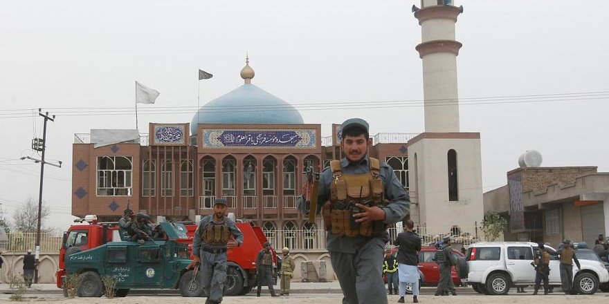 Afganistan'da Camiye Saldırı