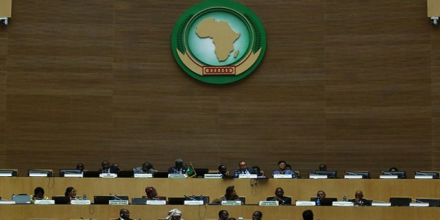 Afrika Birliği Sudan'ın Üyeliğini Askıya Aldı