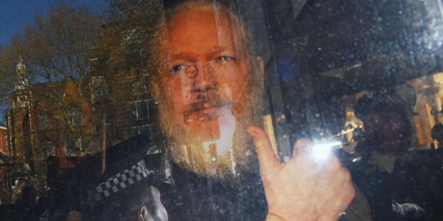 Assange'ın İade Davası Gelecek Yıl Görülecek