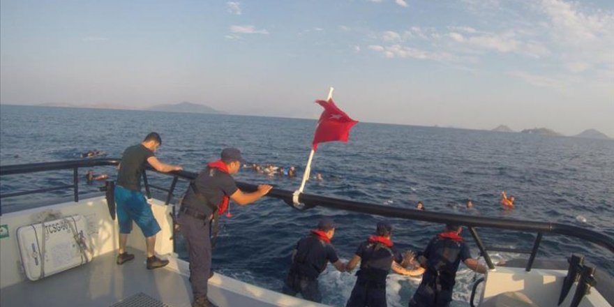 Bodrum'da Göçmenleri Taşıyan Tekne Battı: 8 Ölü