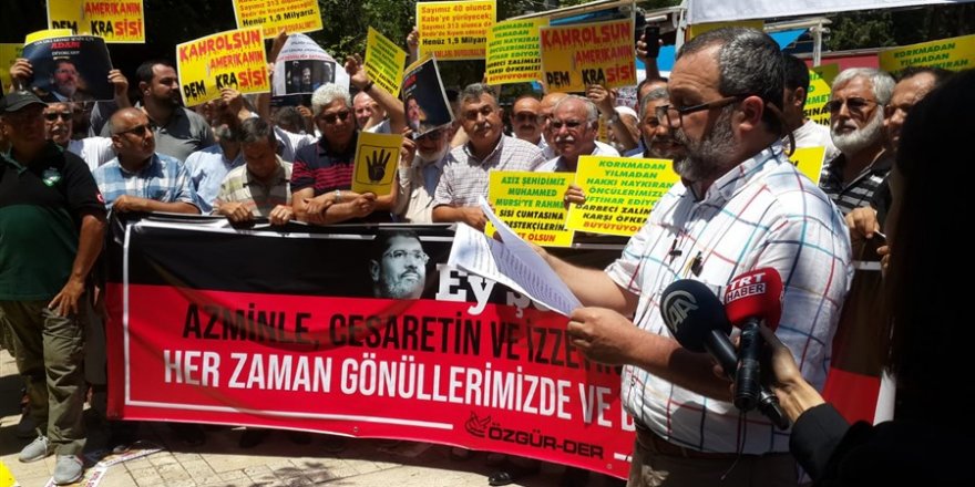 Antalya'da Muhammed Mursi İçin Gıyabi Cenaze Namazı Kılındı