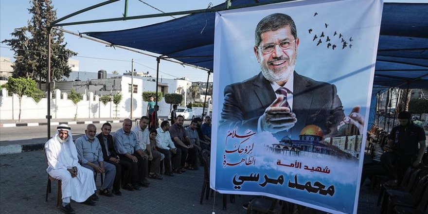 Gazze'de Muhammed Mursi İçin Taziye Çadırı Kuruldu