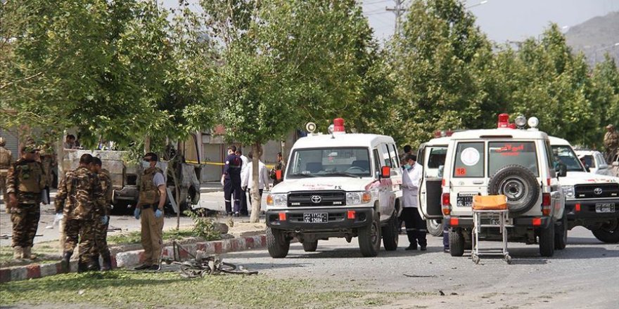 Afganistan'da Karakola Saldırı: 25 Ölü