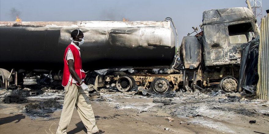 Nijerya'da Tanker Patladı: 50 Kişi Hayatını Kaybetti