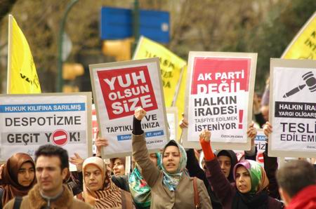 PROTESTOYA DAVET