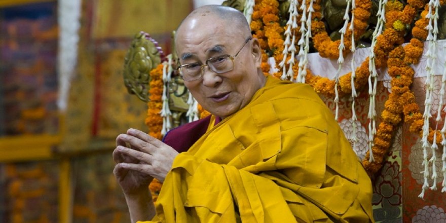 Dalai Lama Irkçı Sözlerinden Dolayı Özür Diledi