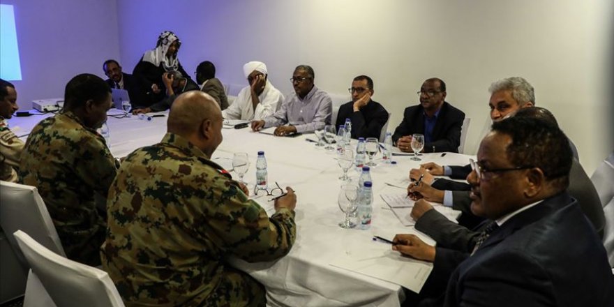 Sudan'da Taraflar Geçiş Dönemi İçin Siyasi Belgeyi İmzaladı