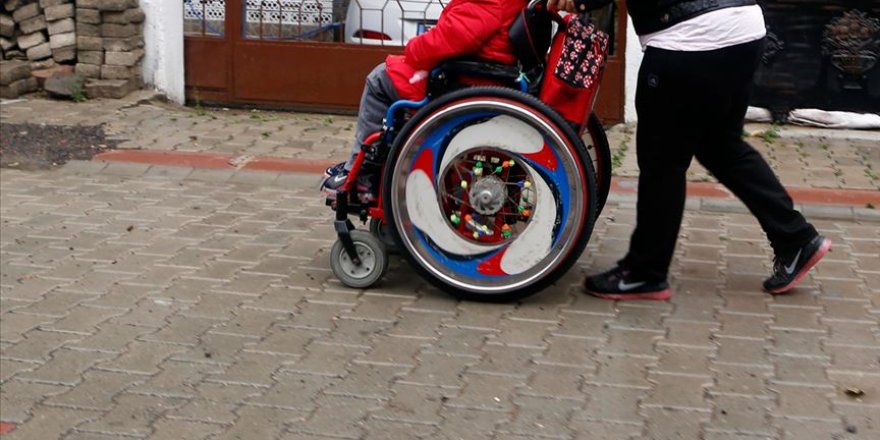 Engelli Çocuğu Olan Çalışan Anne Erken Emekli Olabilir