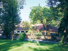 Topkapı'daki TSK Gazinosuna "Çık" Dendi