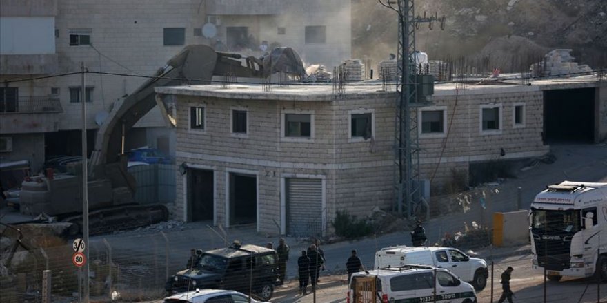 Filistinlilere Ait Evler İsrail Güçleri Tarafından Yıkılıyor