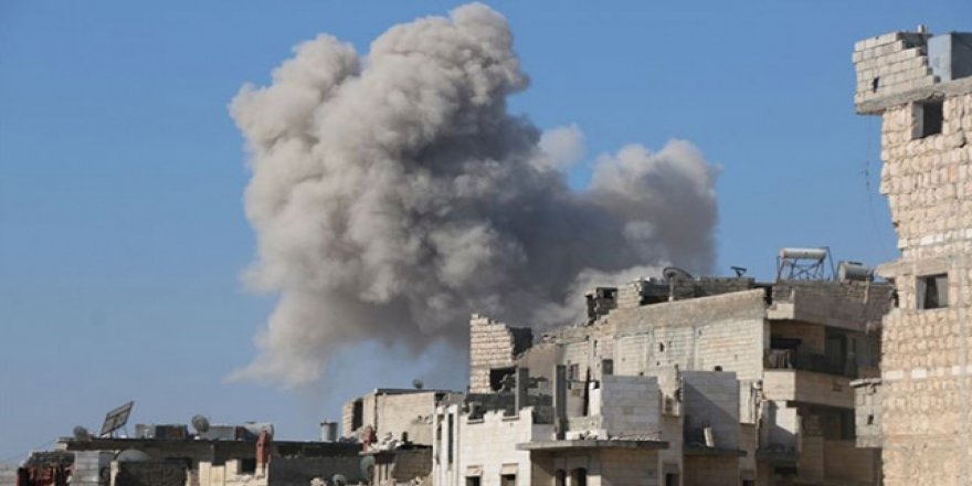 İdlib'e Yoğun Hava Saldırıları Sürüyor