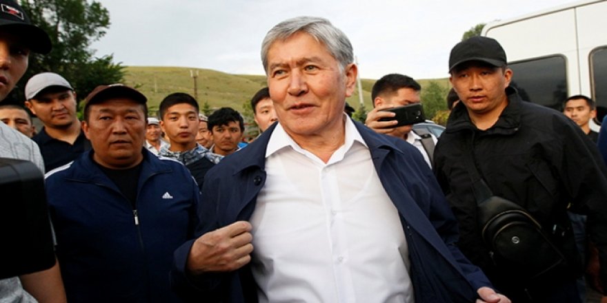 Kırgızistan'ın Eski Cumhurbaşkanı Atambayev Ülkeden Ayrıldı